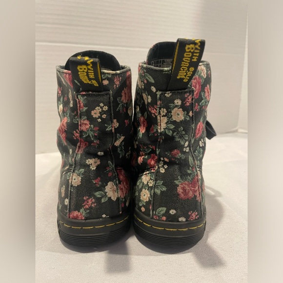 DR. MARTENS Hackney Floral Black Lace Up High Top Sneaker Women’s Size 8 - Picture 3 of 5
